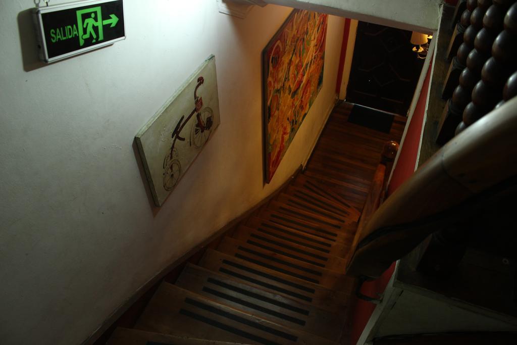 Don Santiago Hostel Екстер'єр фото